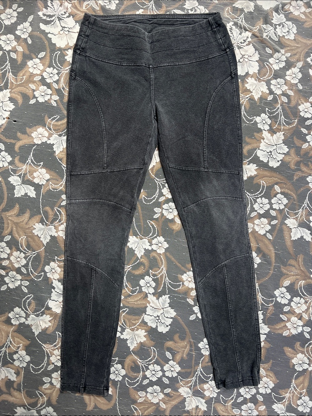 Prana Charcoal Stretch Active Leggings with Branded Waist Tag